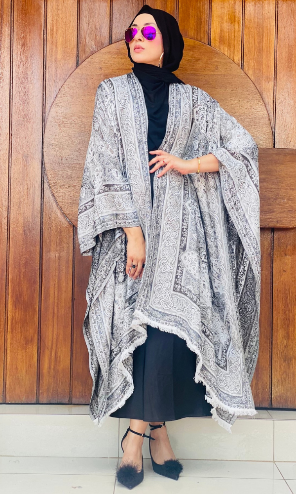 Zareen Pashmina  - 10
