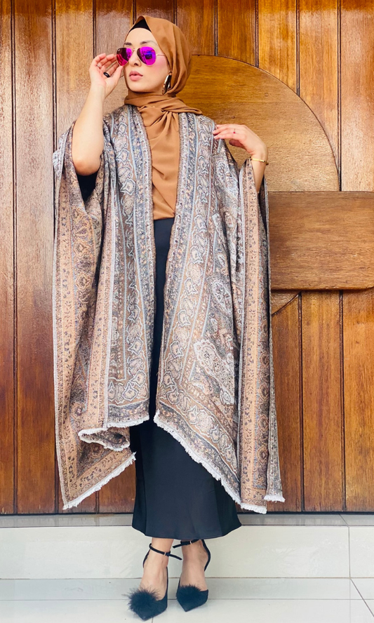 Zareen Pashmina  - 12