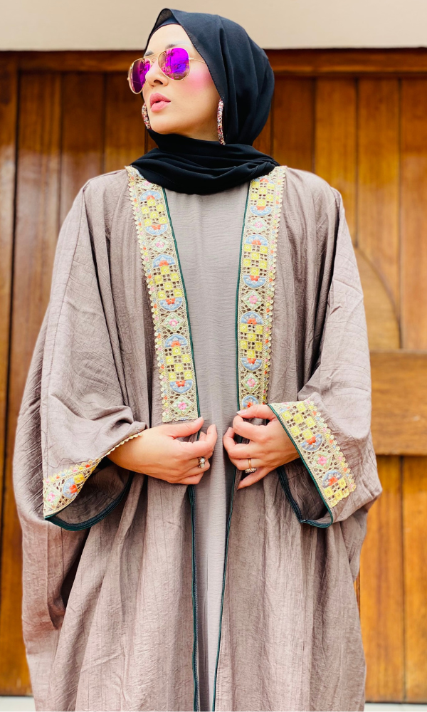 Thobe Al-Hilwa Oud 4